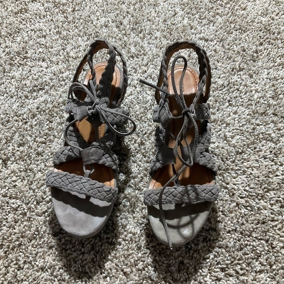 Trask Suede Wedge Platform Sandals Grey Toupe - Picture 4 of 11